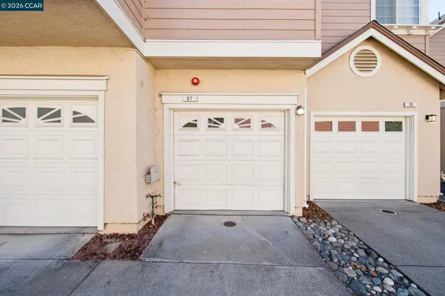 97 Manchester Dr, Fairfield, CA 94533 - #2