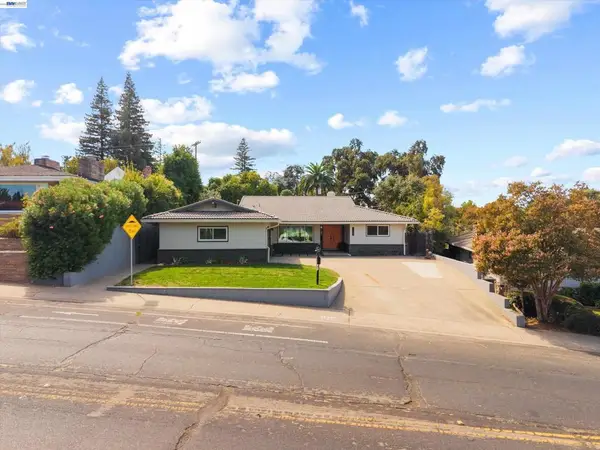 1206 43rd Ave, Sacramento, CA 95822