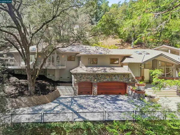 11 Redwood Cir, Lafayette, CA 94549