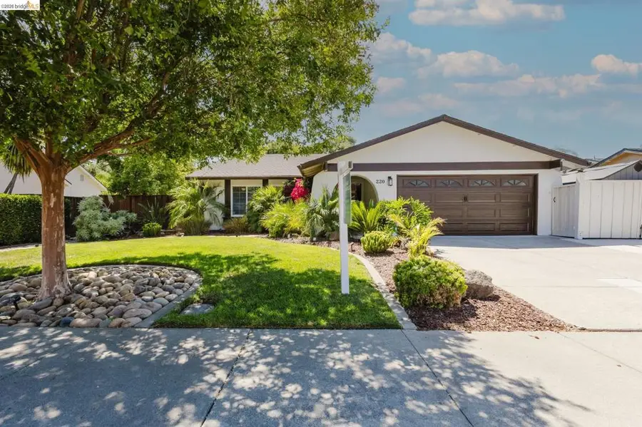 220 Yosemite Dr, Livermore, CA 94551 - #2