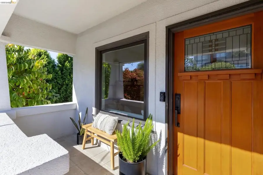 5377 Bryant Ave, Oakland, CA 94618 - #2