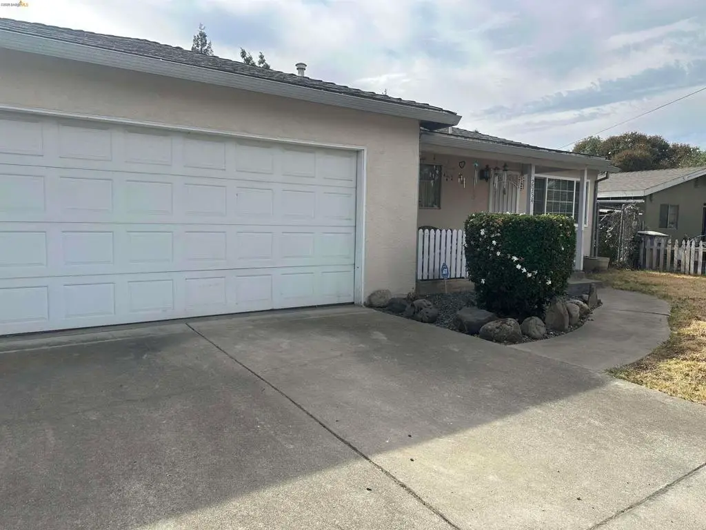 2954 Turpin Ave, Riverbank, CA 95367 - #1