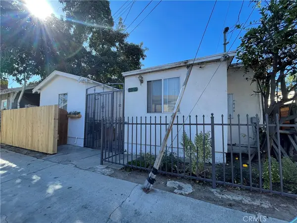 211 1/2 E Eagle Street, Long Beach, CA 90806