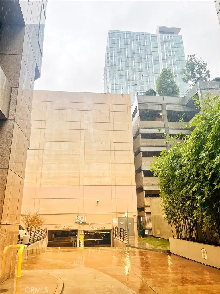 801 S Grand Avenue #1608, Los Angeles, CA 90017 - #3