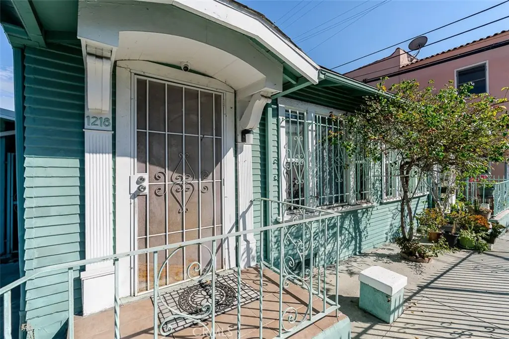 1216 N St Andrews, Los Angeles, CA 90038 - Image #1