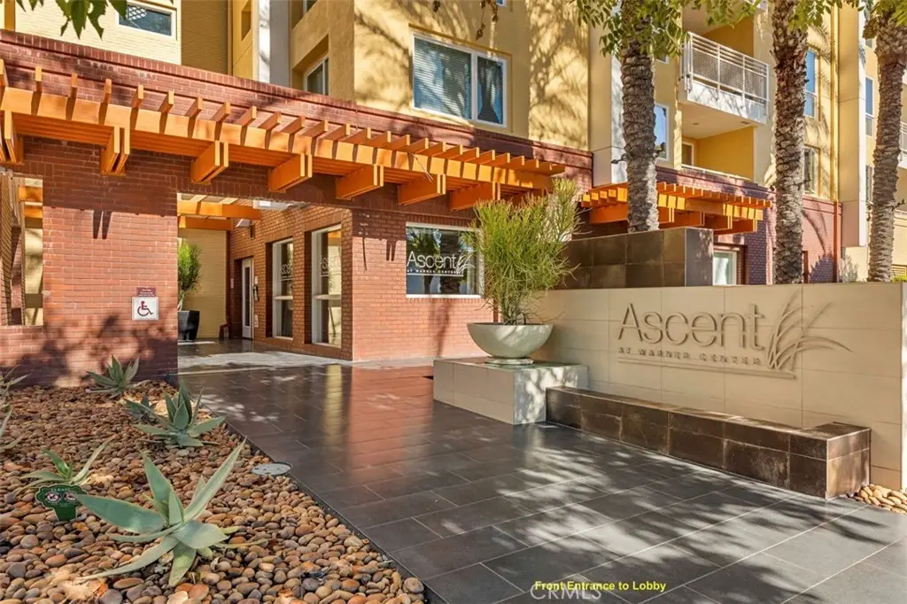 21301 Erwin Street #516, Woodland Hills, CA 91367 - #1