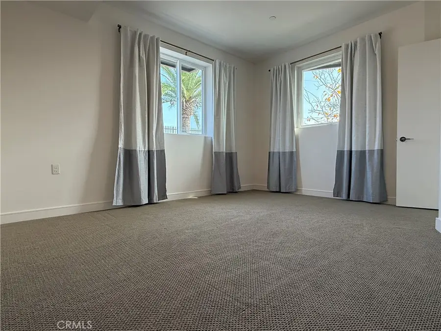 1025 White Knoll, Los Angeles, CA 90012 - Image #3