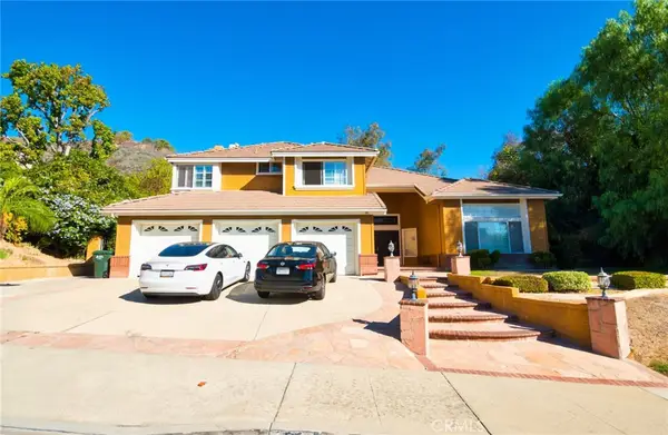 16 Los Felis, Pomona, CA 91766