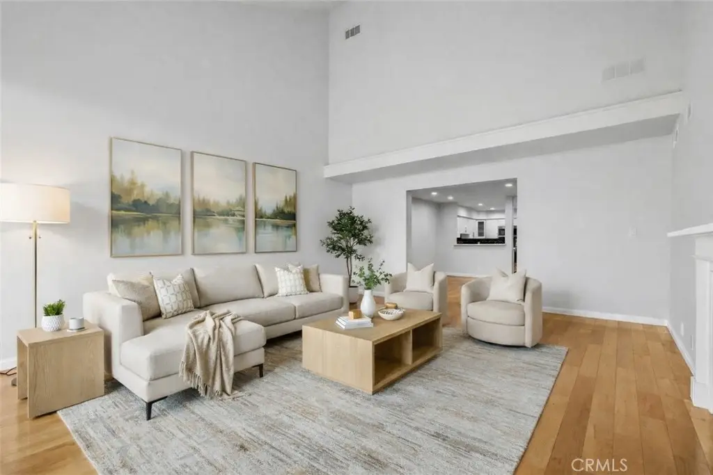 18324 Clark Street #315, Tarzana, CA 91356 - #1