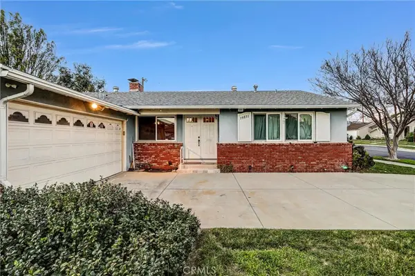 19831 Gresham, Northridge, CA 91324