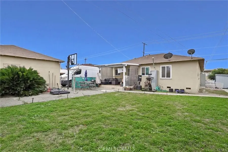 1303 1305 E Kingsley Avenue, Pomona, CA 91767 - #3