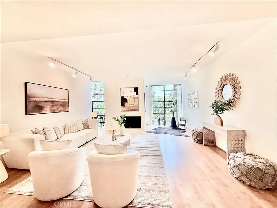 3884 Fredonia Drive #F, Los Angeles, CA 90068 - #3