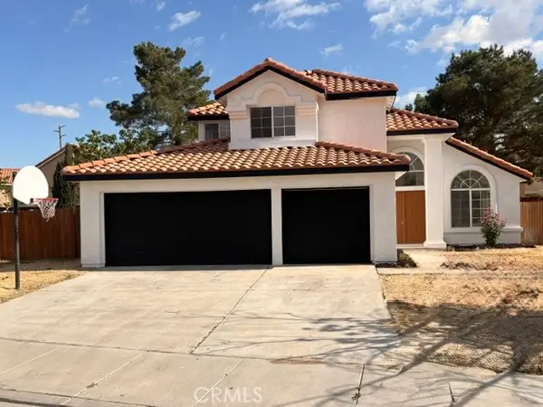 1840 E Newgrove, Lancaster, CA 93535
