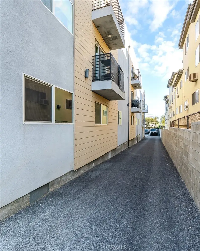 3324 Chapman, Los Angeles, CA 90065 - #2