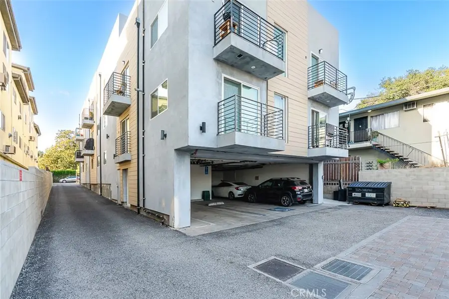 3324 Chapman, Los Angeles, CA 90065 - #3