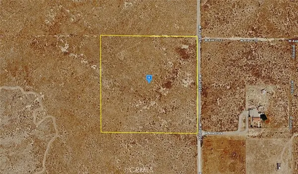 5330 W Avenue C-14, Lancaster, CA 93536