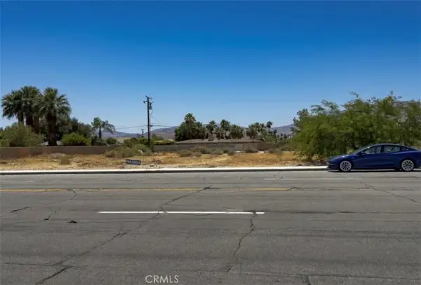 1833 Racquet Club Road E, Palm Springs, CA 92262