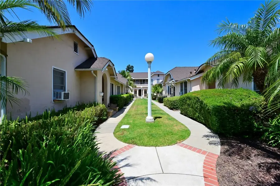 529 541 S El Molino Street, Pasadena, CA 91101 - #2