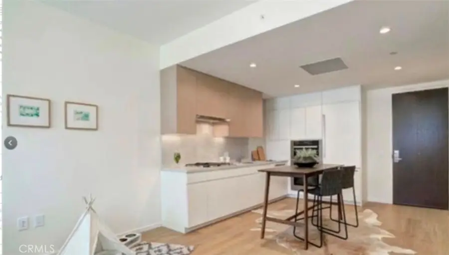 877 Francisco, Los Angeles, CA 90017 - #2