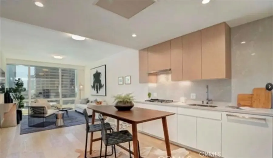 877 Francisco, Los Angeles, CA 90017 - #3