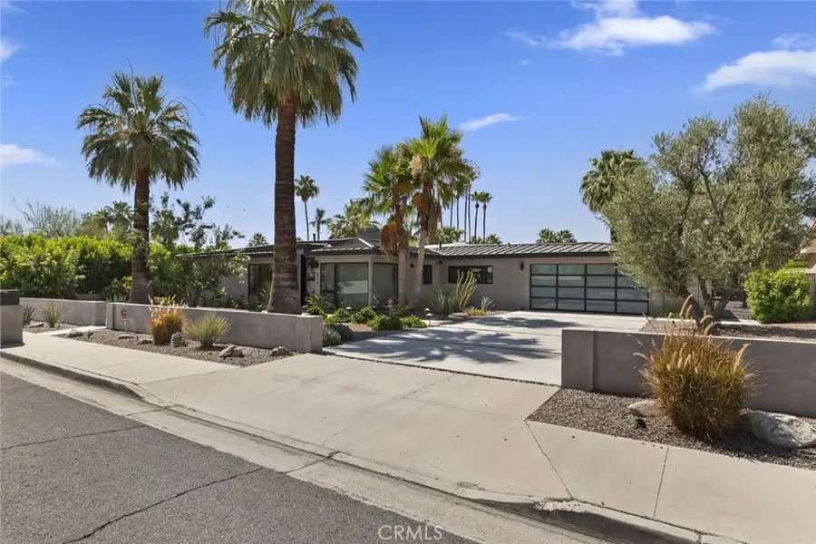 675 E Mesquite Avenue, Palm Springs, CA 92264 - Image #2