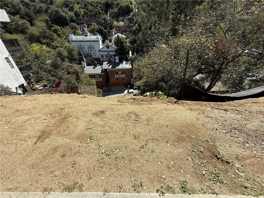 8583 Lookout Mountain Avenue, Los Angeles, CA 90046 - #3