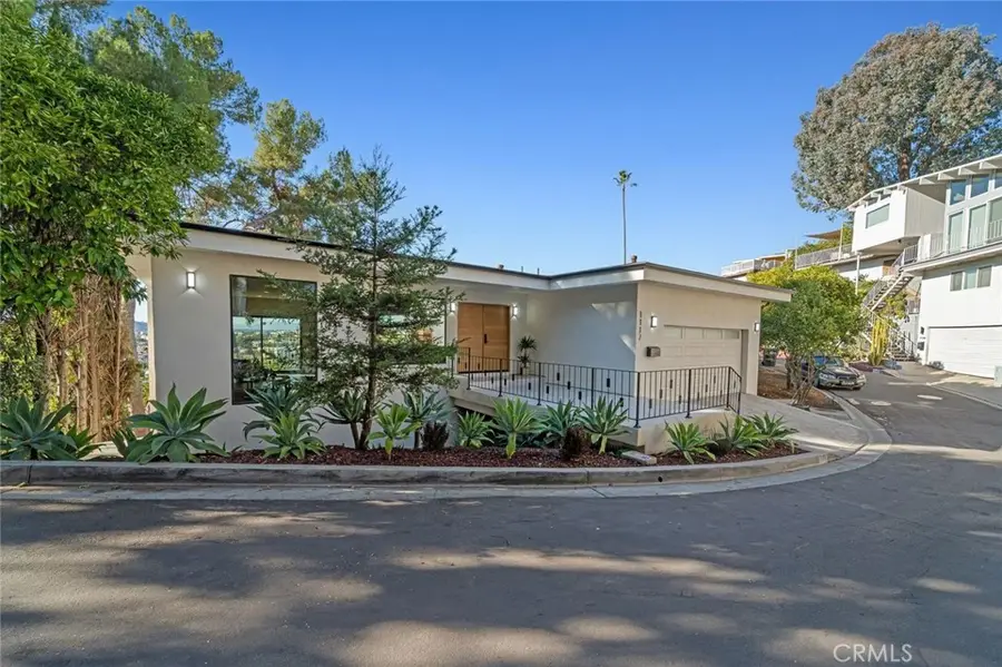 1117 Oberlin Drive, Glendale, CA 91205 - Image #2