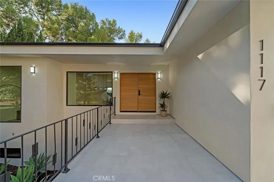 1117 Oberlin Drive, Glendale, CA 91205 - Image #3
