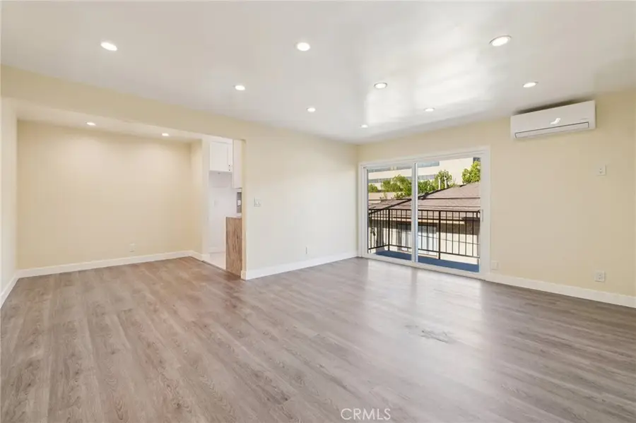 409 Burchett #210, Glendale, CA 91203 - Image #3
