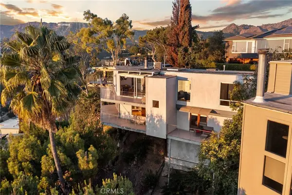 5675 Spreading Oak Drive, Los Angeles, CA 90068