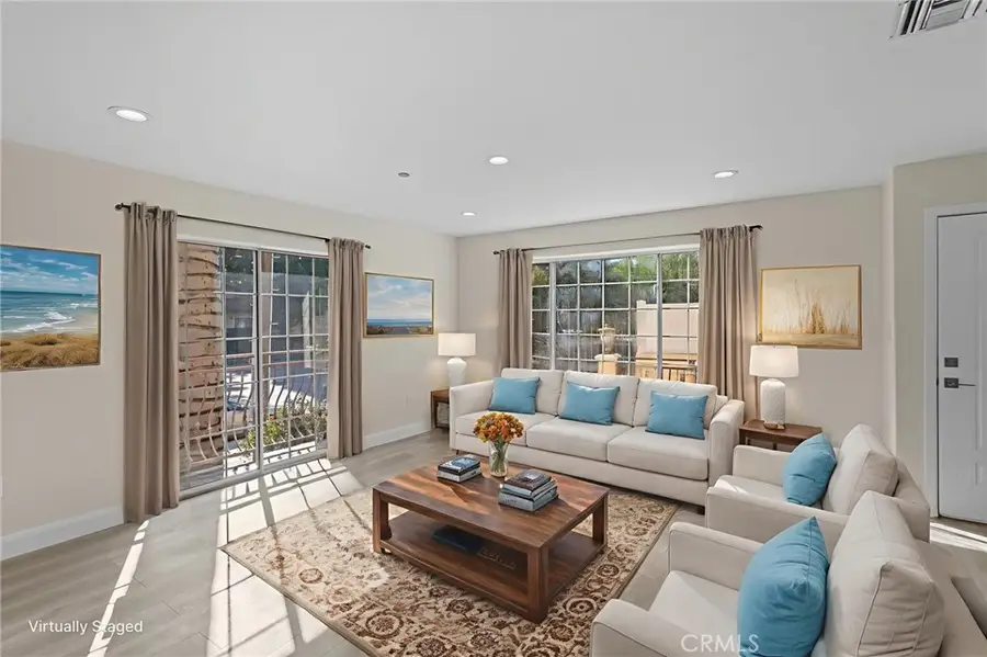 14957 Victory #101, Van Nuys, CA 91411 - Image #2