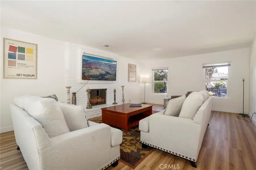 22666 Cavalier Street, Woodland Hills, CA 91364 - Image #3