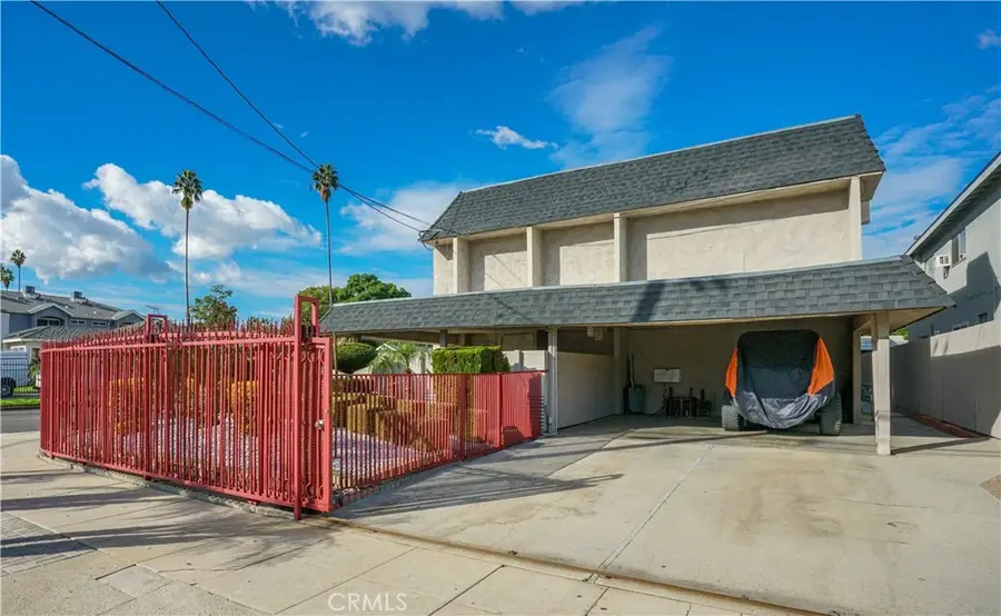 6104 Costello Avenue, Valley Glen, CA 91401 - #3