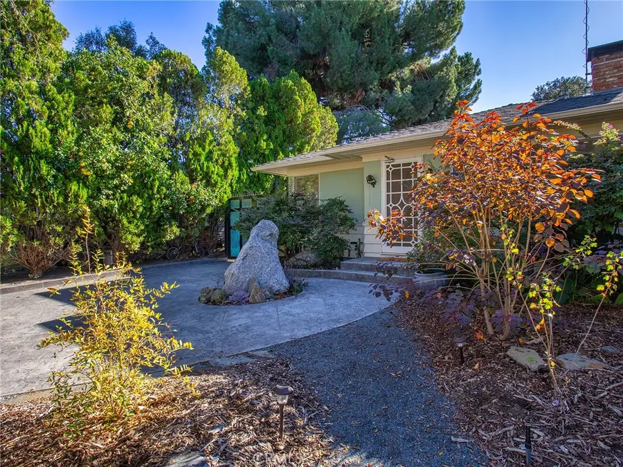 10404 Margate Street, North Hollywood, CA 91601 - Image #3