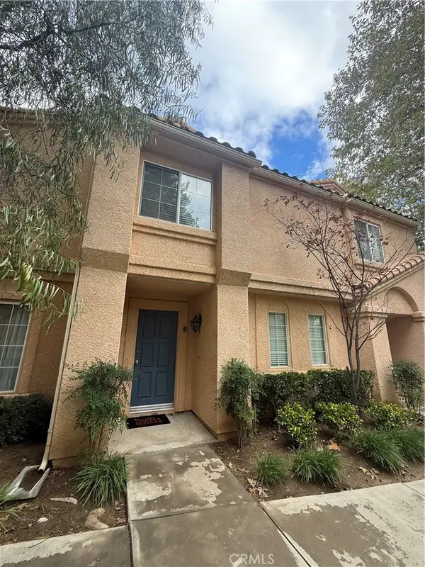 25152 Steinbeck #B, Stevenson Ranch, CA 91381