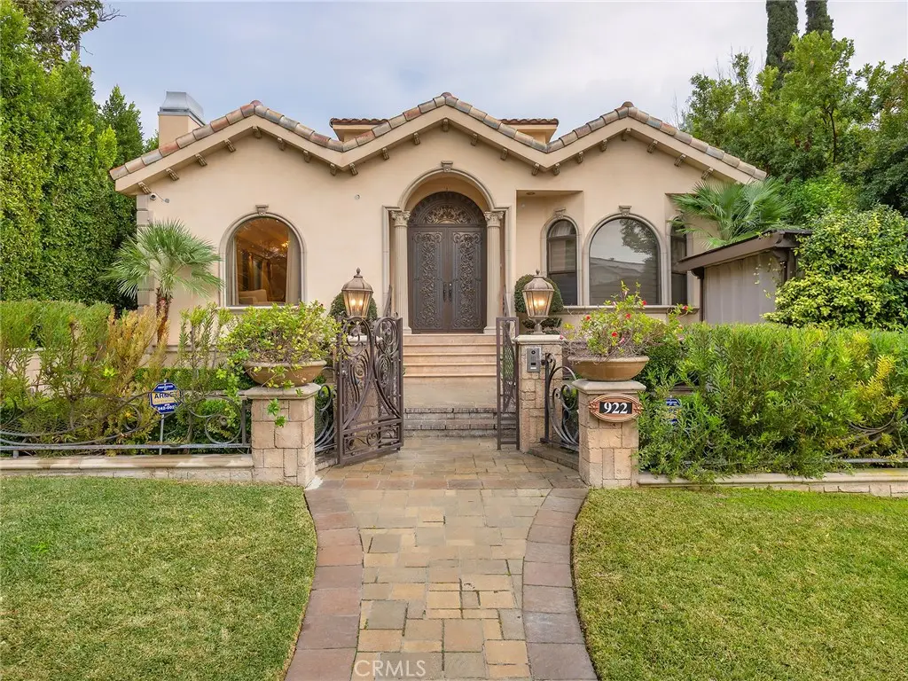 922 E Providencia Avenue, Burbank, CA 91501 - #1