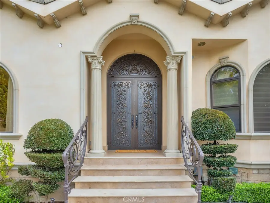 922 E Providencia Avenue, Burbank, CA 91501 - #2