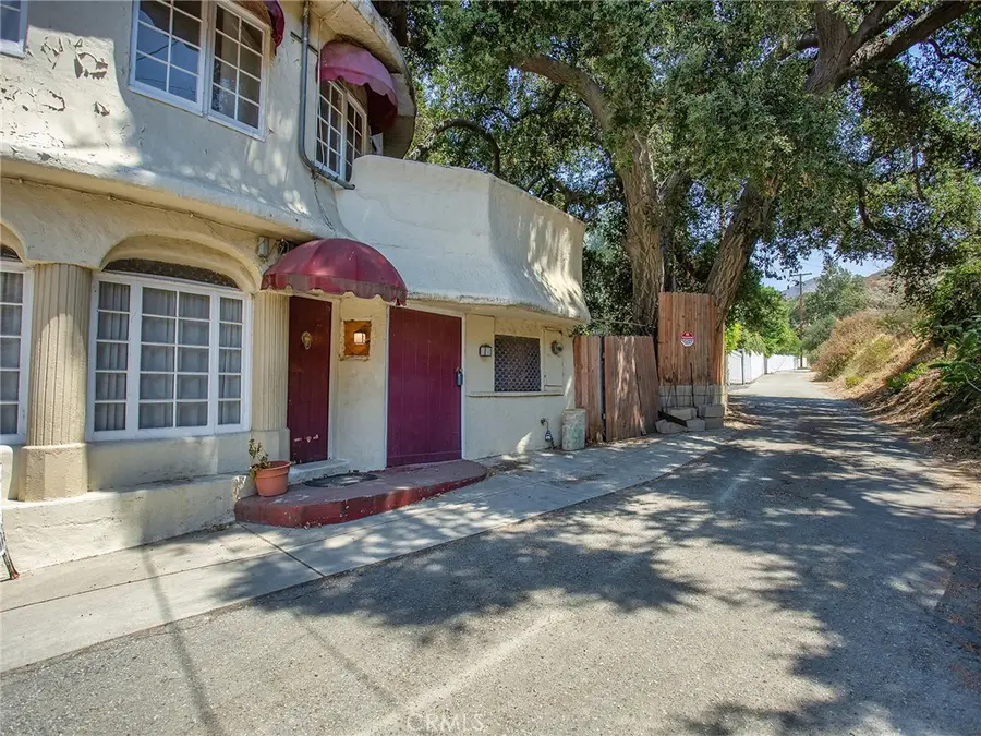8618 La Tuna Canyon Road, Sun Valley, CA 91352 - #3