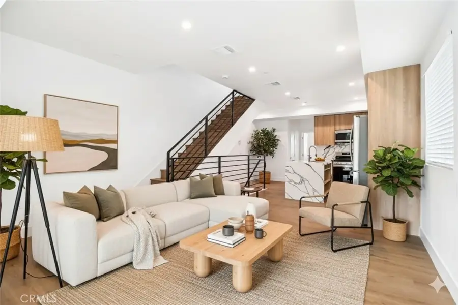 4514 St Elmo Drive, Los Angeles, CA 90019 - #3