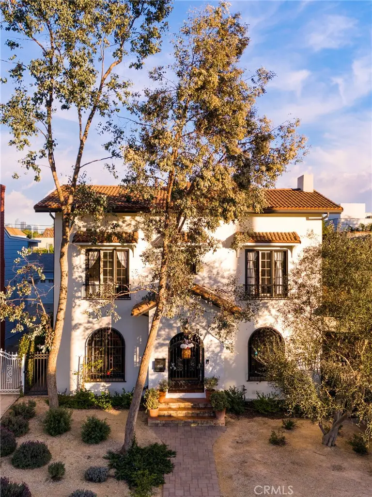 898 S Victoria, Los Angeles, CA 90005 - #2