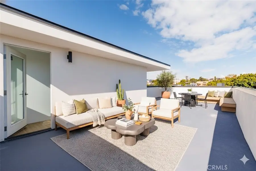 5209 W 20th, Los Angeles, CA 90016 - #2