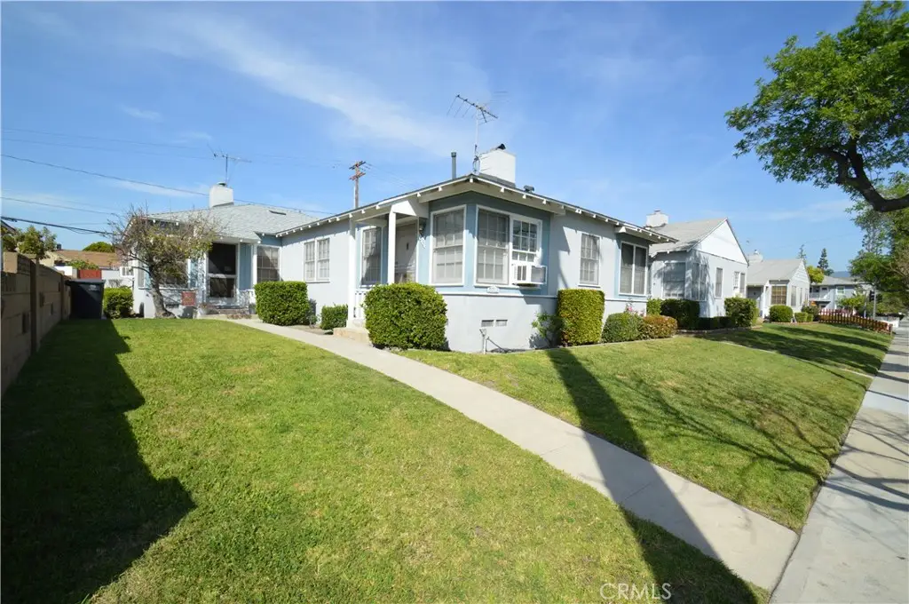 3007 W Victory Boulevard, Burbank, CA 91505 - #1