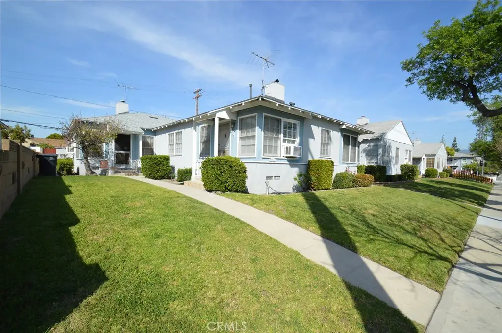 3009 W Victory Boulevard, Burbank, CA 91505 - #1