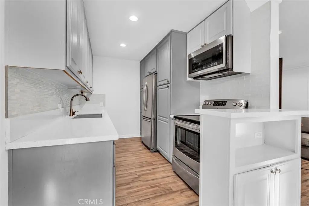 4140 Warner Boulevard #208, Burbank, CA 91505 - #1