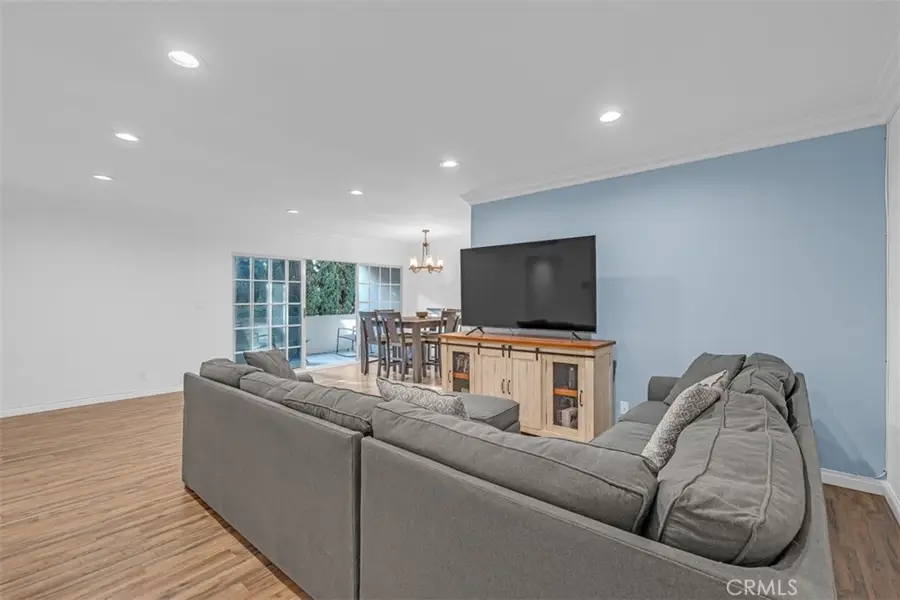 4140 Warner Boulevard #208, Burbank, CA 91505 - #3