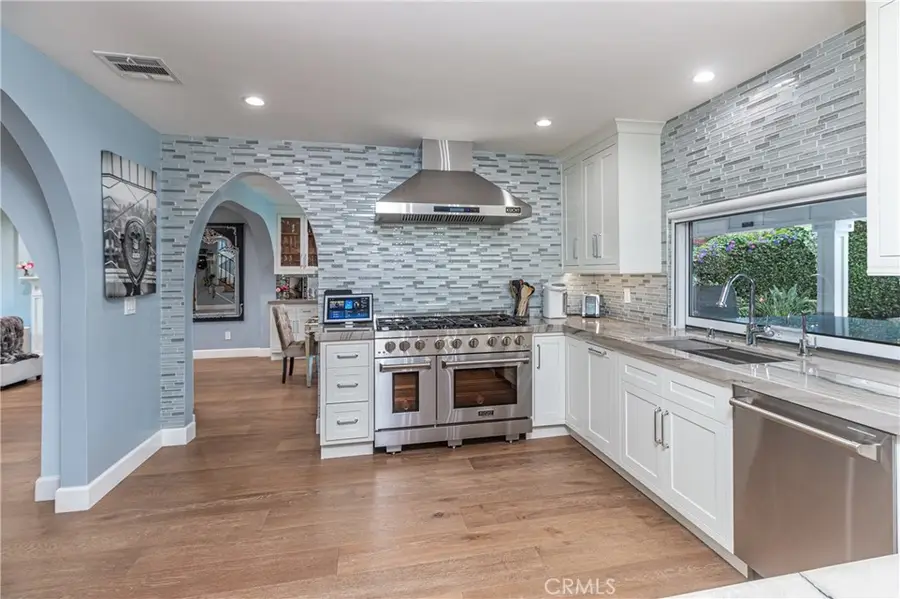 1622 W Oak, Burbank, CA 91506 - #2