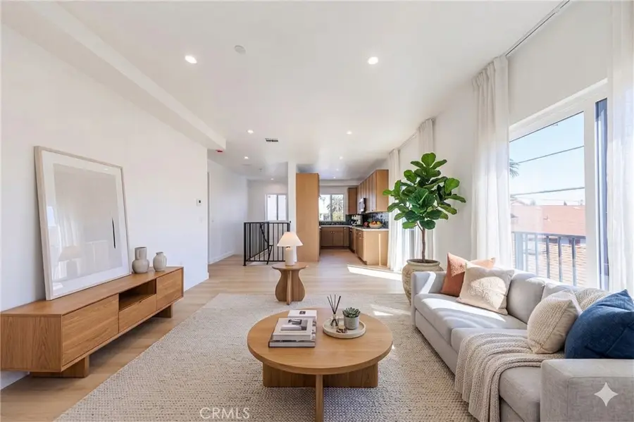 2424 S West View, Los Angeles, CA 90016 - #3