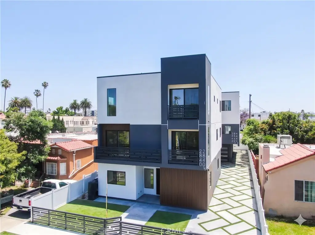 2840 Wellington Road, Los Angeles, CA 90016 - #1
