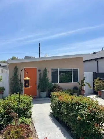 117 N Whitnall Highway, Burbank, CA 91505