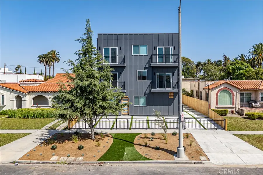 2010 S Dunsmuir, Los Angeles, CA 90016 - #2